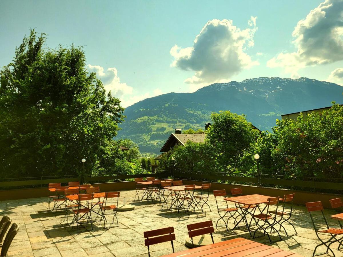 Wanderhotel Garni Cresta Schruns Exterior photo