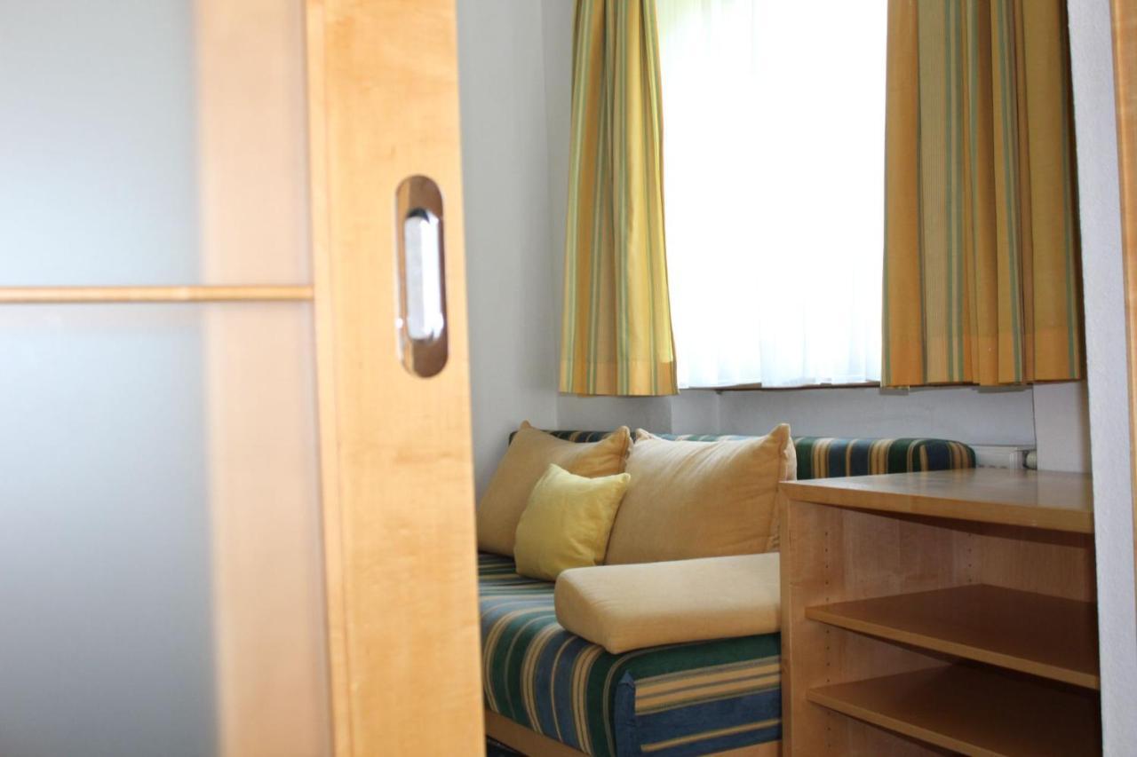 Wanderhotel Garni Cresta Schruns Exterior photo
